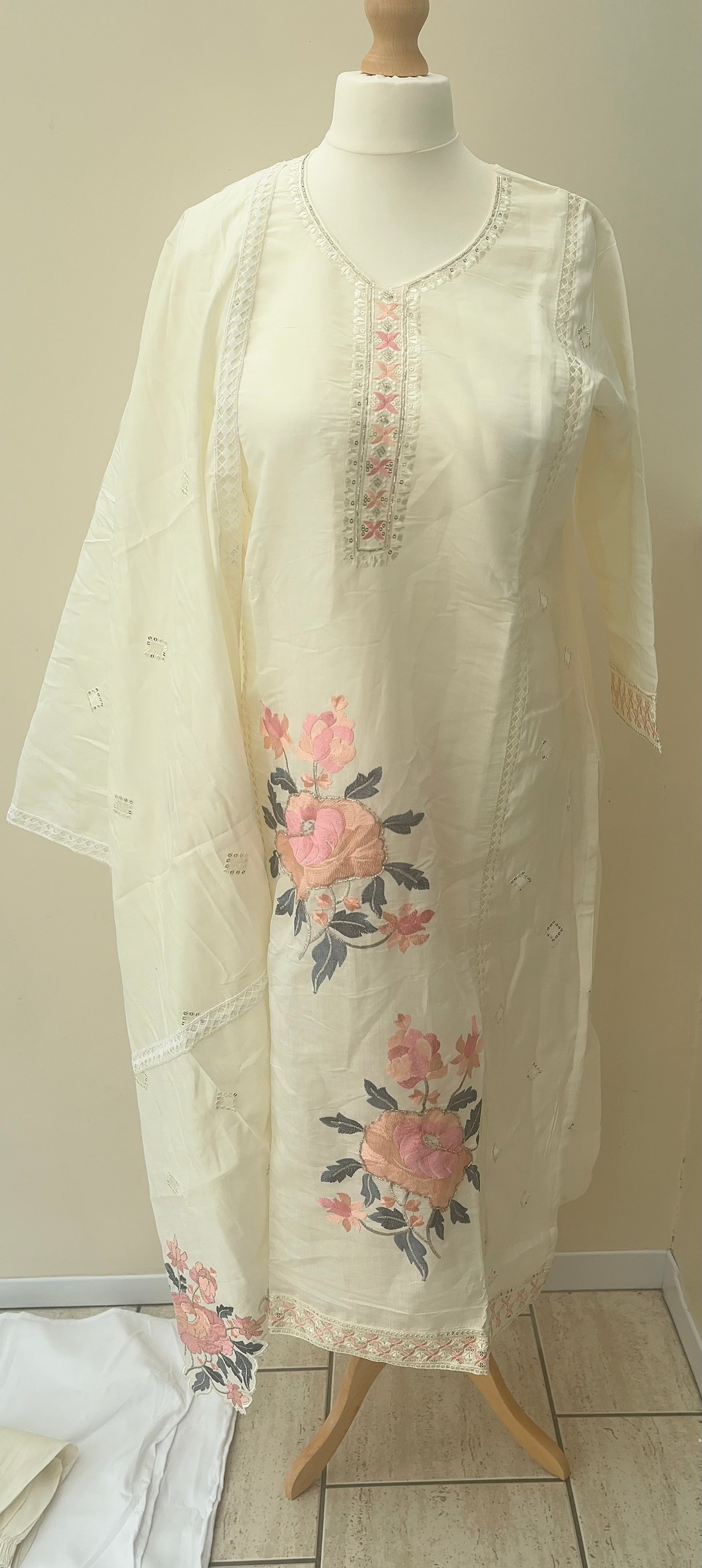 Ivory Floral Embroidered Set